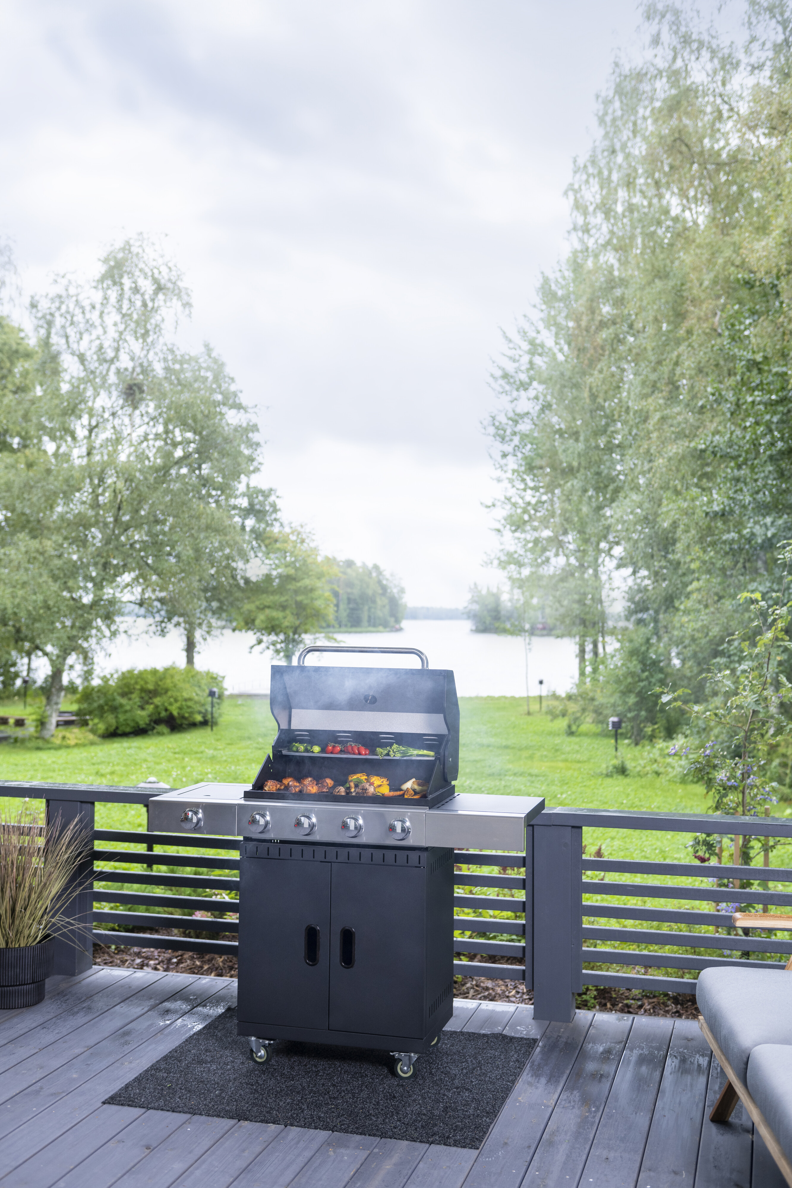 Dujinė kepsninė Smithville 4+1 Mustang | DEPO Online